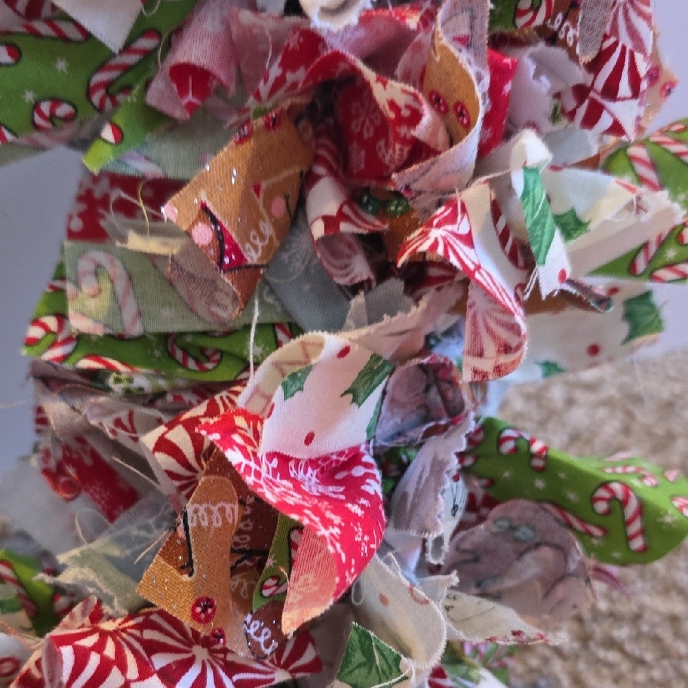 Christmas Wreath - Fabric Multicolor Holiday Wreath - Picture 3 of 5